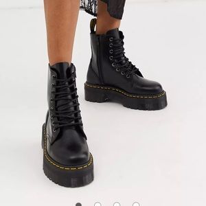 Dr Martens Jadon Flatform Chunky Boots